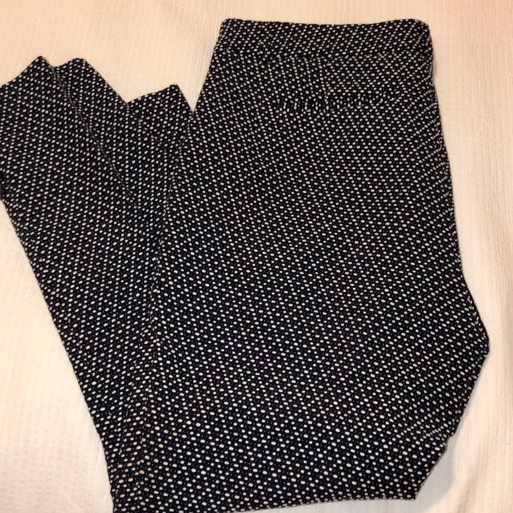 Cropped pants ....navy with white dots